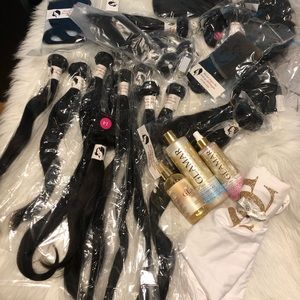 Bundles Brazilian human hair 12-28”. Body wave